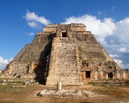 aztec temple picture