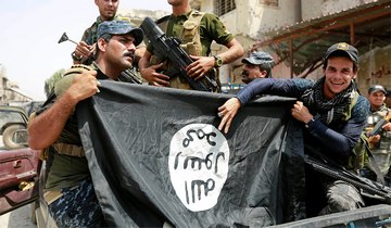 [ isis flag soldiers pic ]