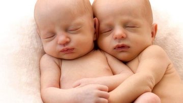[ Twins newborn pic ]